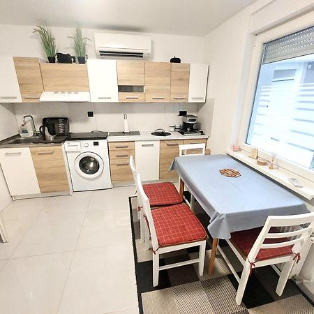 Jo-Ma Apartma - Safe Parking Ljubljana Extérieur photo